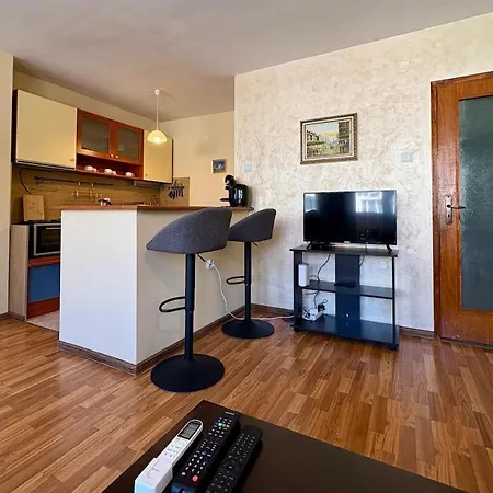 Lovely Urban Retreat In Apartmán Sofie